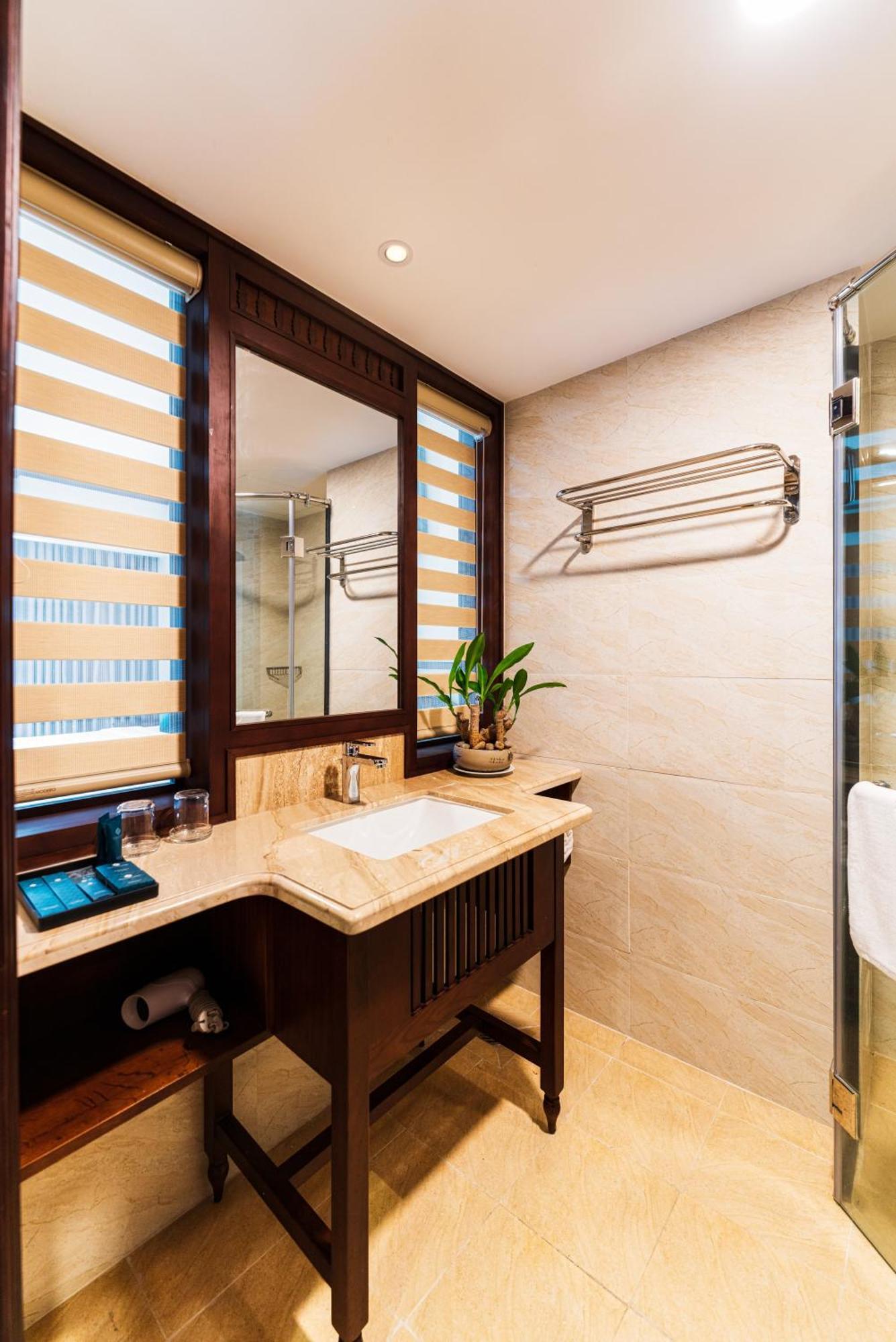 Tran Vien Dong Hotel Nha Trang Extérieur photo